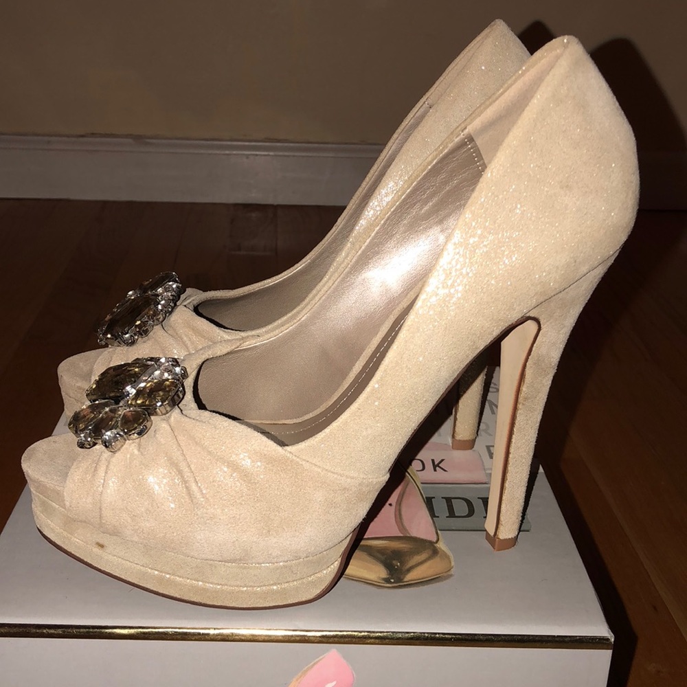 Aldo Champagne Embellished Open-Toe Pumps- Size 8